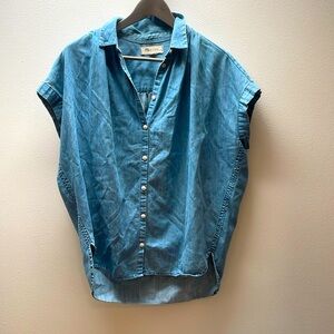 Madewell Chambray Button-Up Sleeveless Shirt – Easygoing Casual